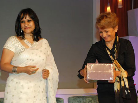 Honouring Ms. Sonali Bhagwati, President, Designplus Architecture Pvt. Ltd.